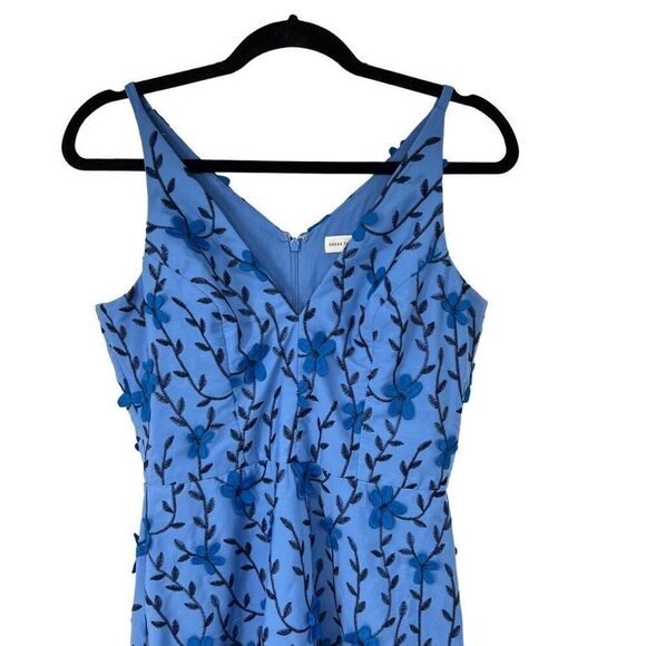 Dress the Population Blue Floral Appliqué Juniper Crepe Unique Dress Sz M Woman - Picture 2 of 12